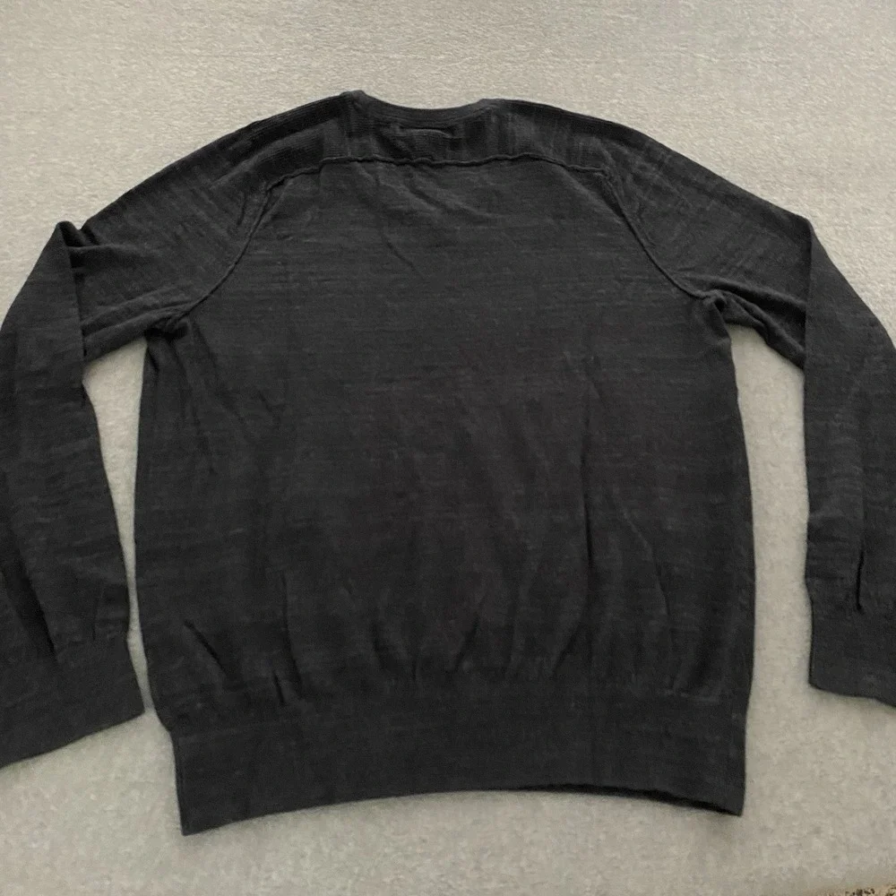 Banana Republic Sweater Men's Medium Gray‎ V Neck Long Sleeve Casual 100% Cotton